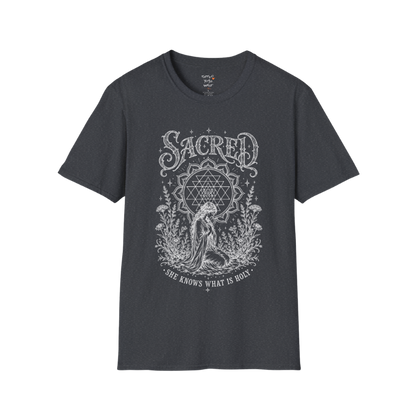 Sacred dark sacred yoga shirt in dark heather grey — Sri Yantra and kneeling woman engraving design — Sacred Thread collection by Ramro Yoga Wear