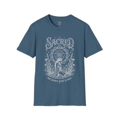 Sacred dark sacred yoga shirt in indigo blue — Sri Yantra and kneeling woman engraving design — Sacred Thread collection by Ramro Yoga Wear
